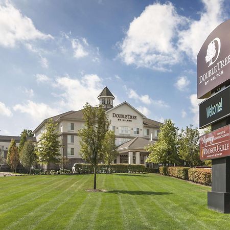 Doubletree By Hilton Nanuet Hotel Екстериор снимка