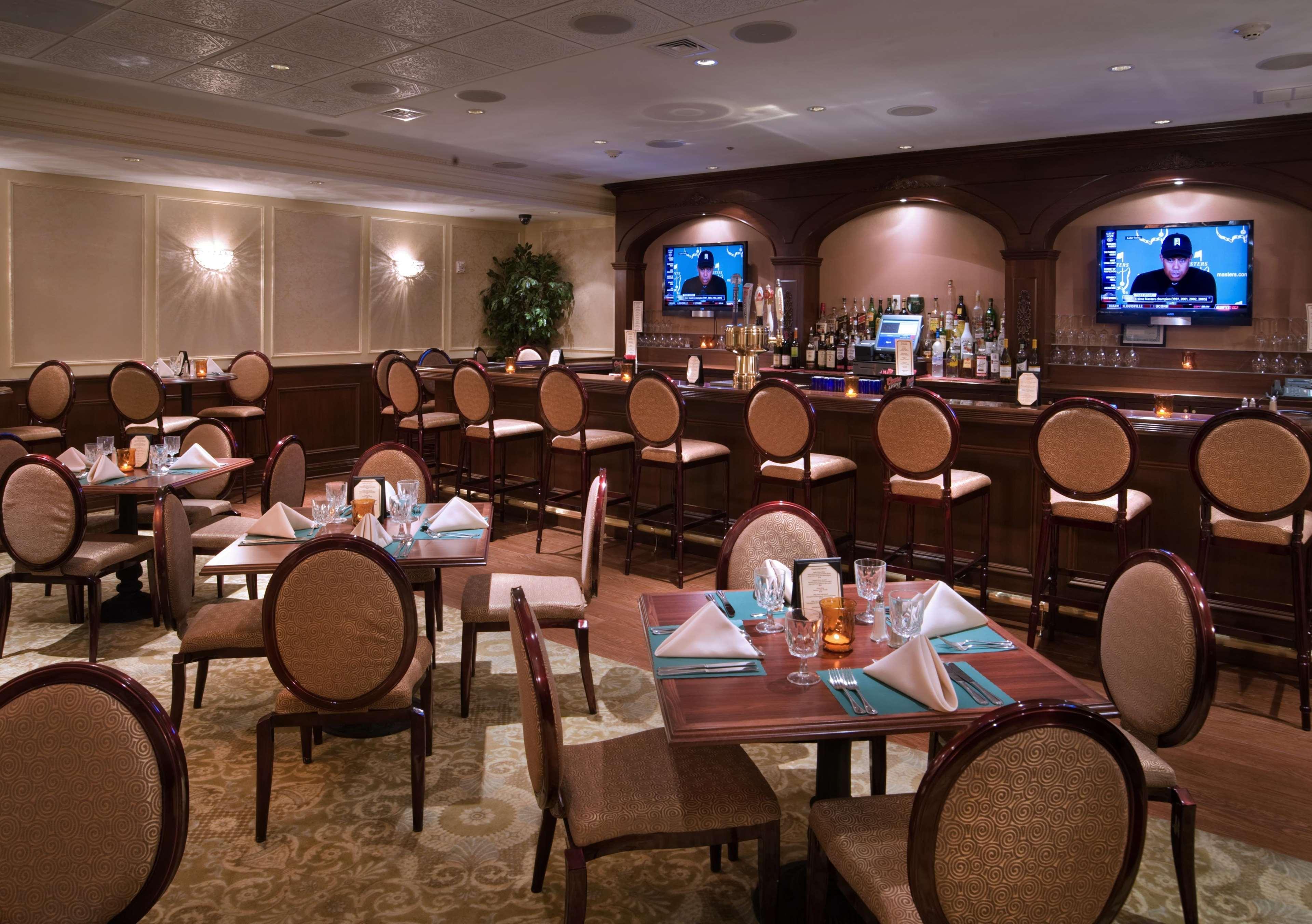 Doubletree By Hilton Nanuet Hotel Екстериор снимка