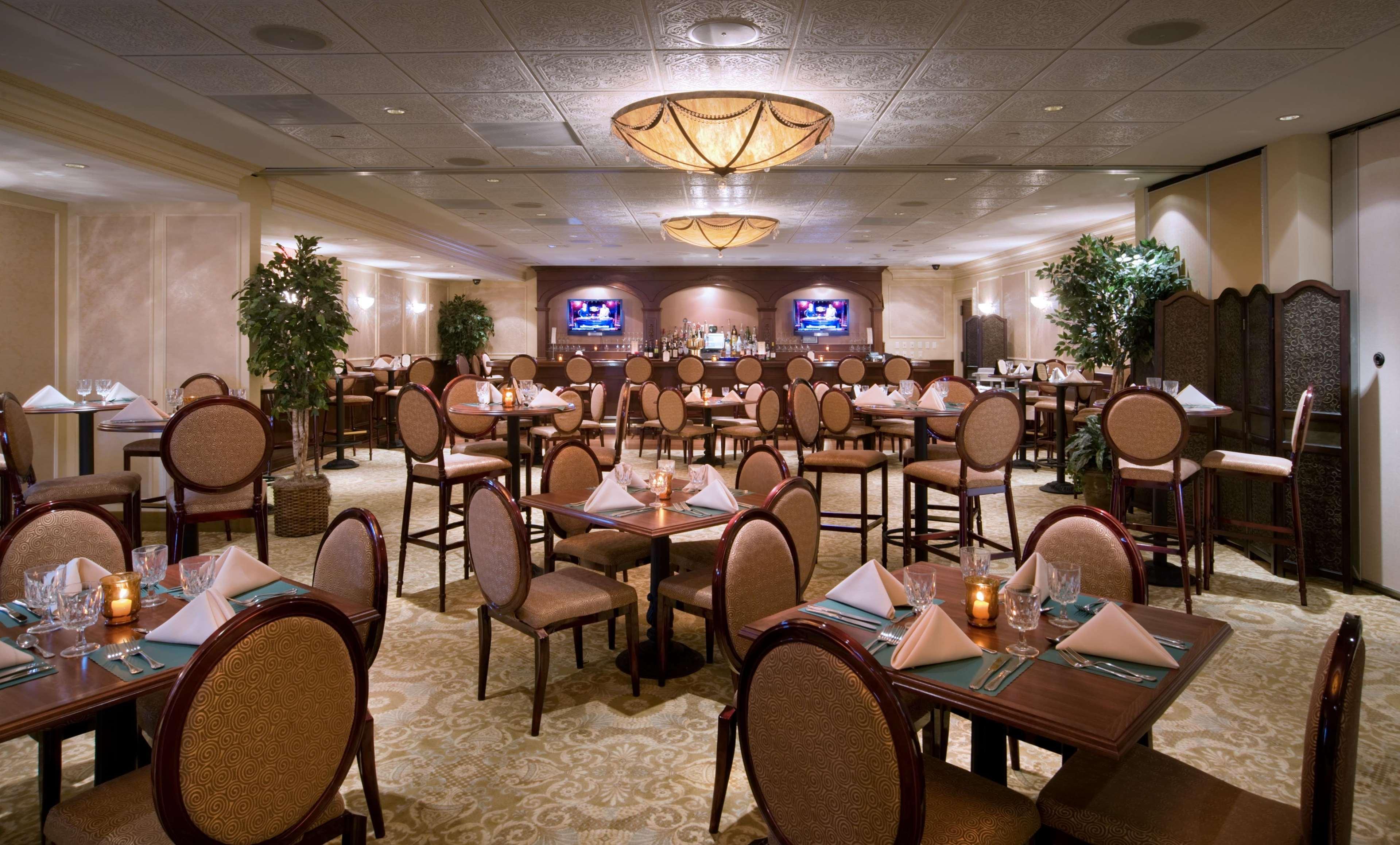 Doubletree By Hilton Nanuet Hotel Екстериор снимка