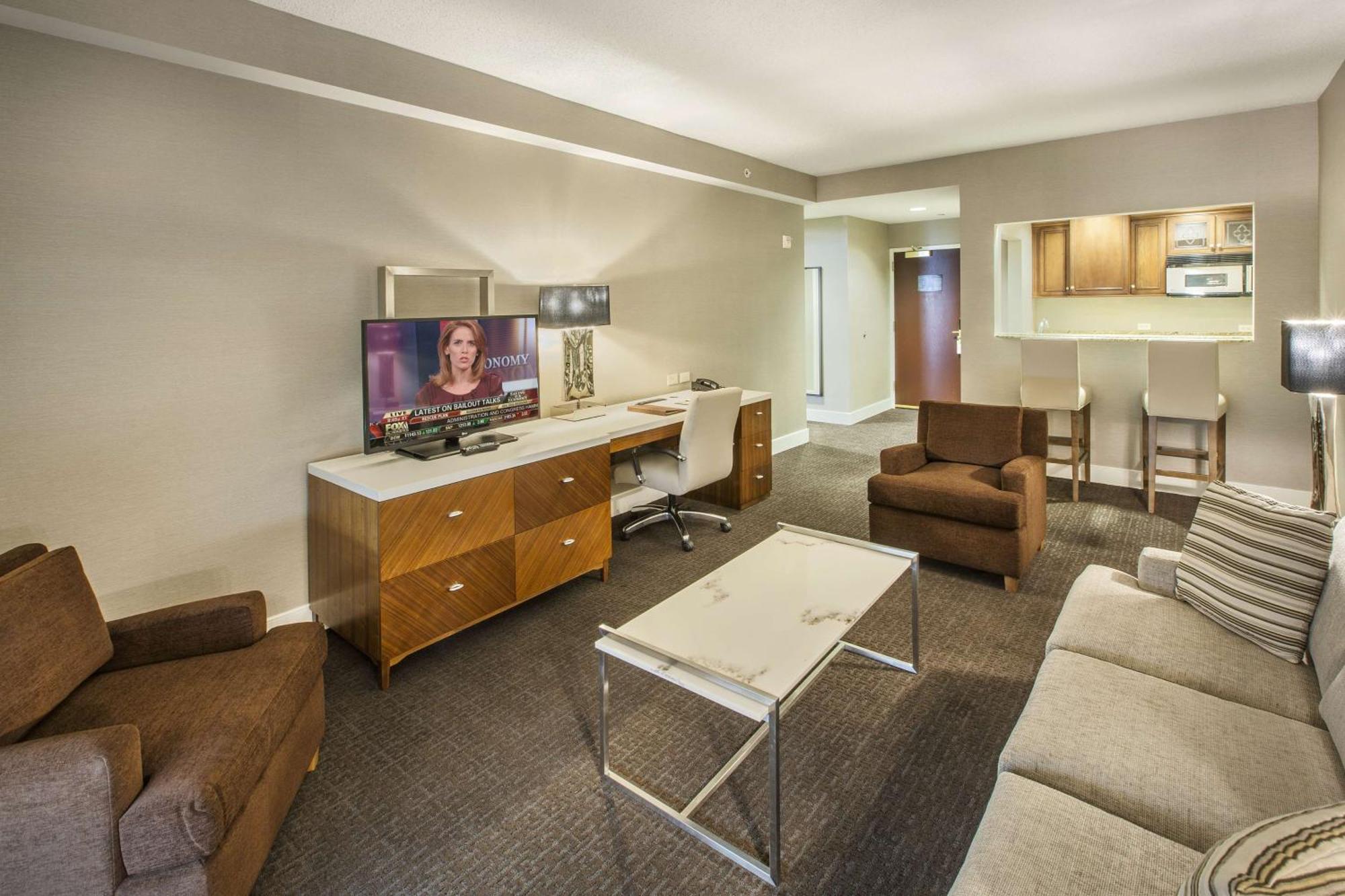 Doubletree By Hilton Nanuet Hotel Екстериор снимка