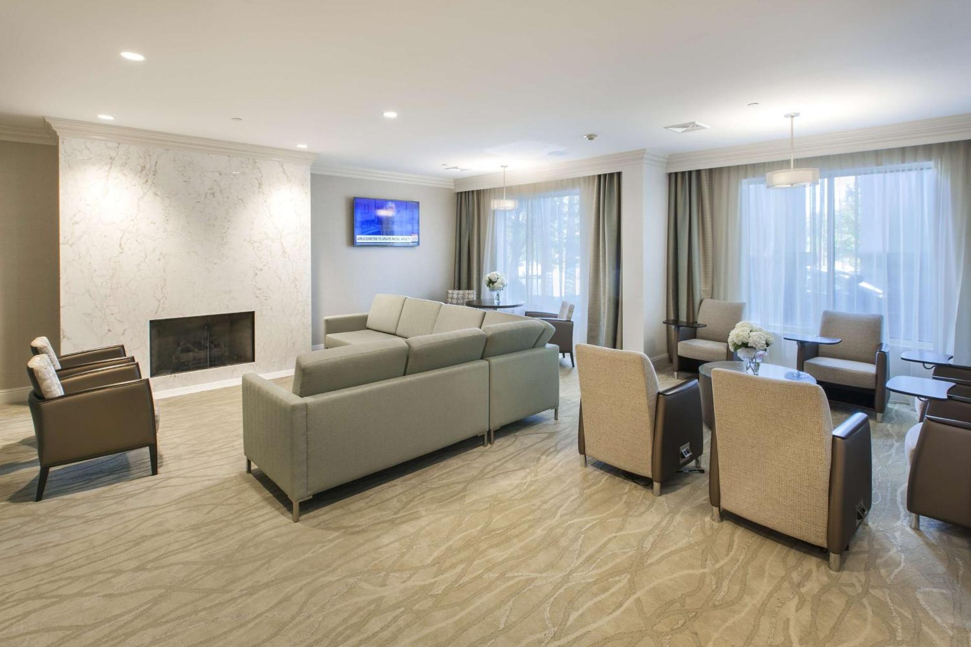 Doubletree By Hilton Nanuet Hotel Екстериор снимка