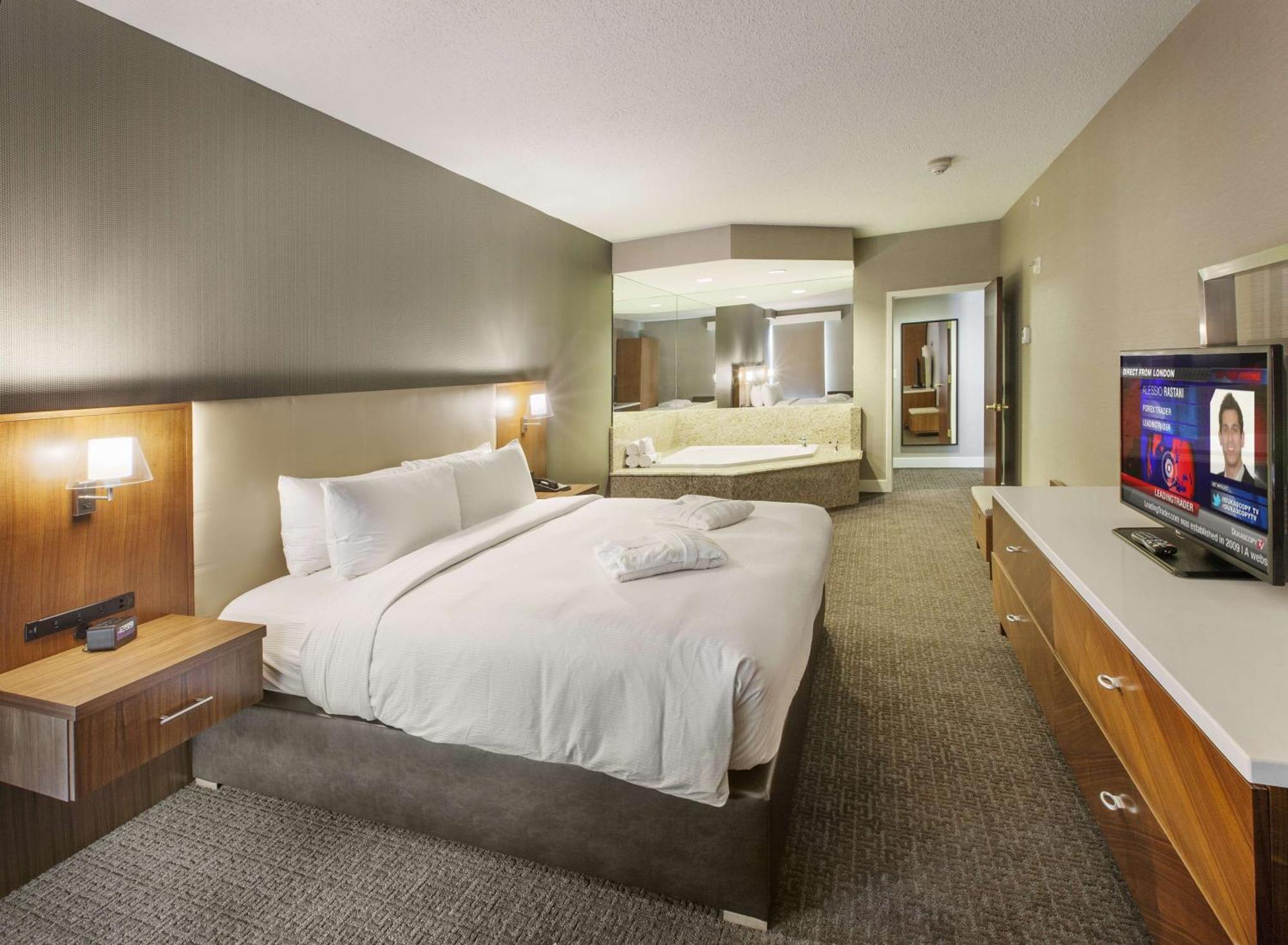 Doubletree By Hilton Nanuet Hotel Екстериор снимка
