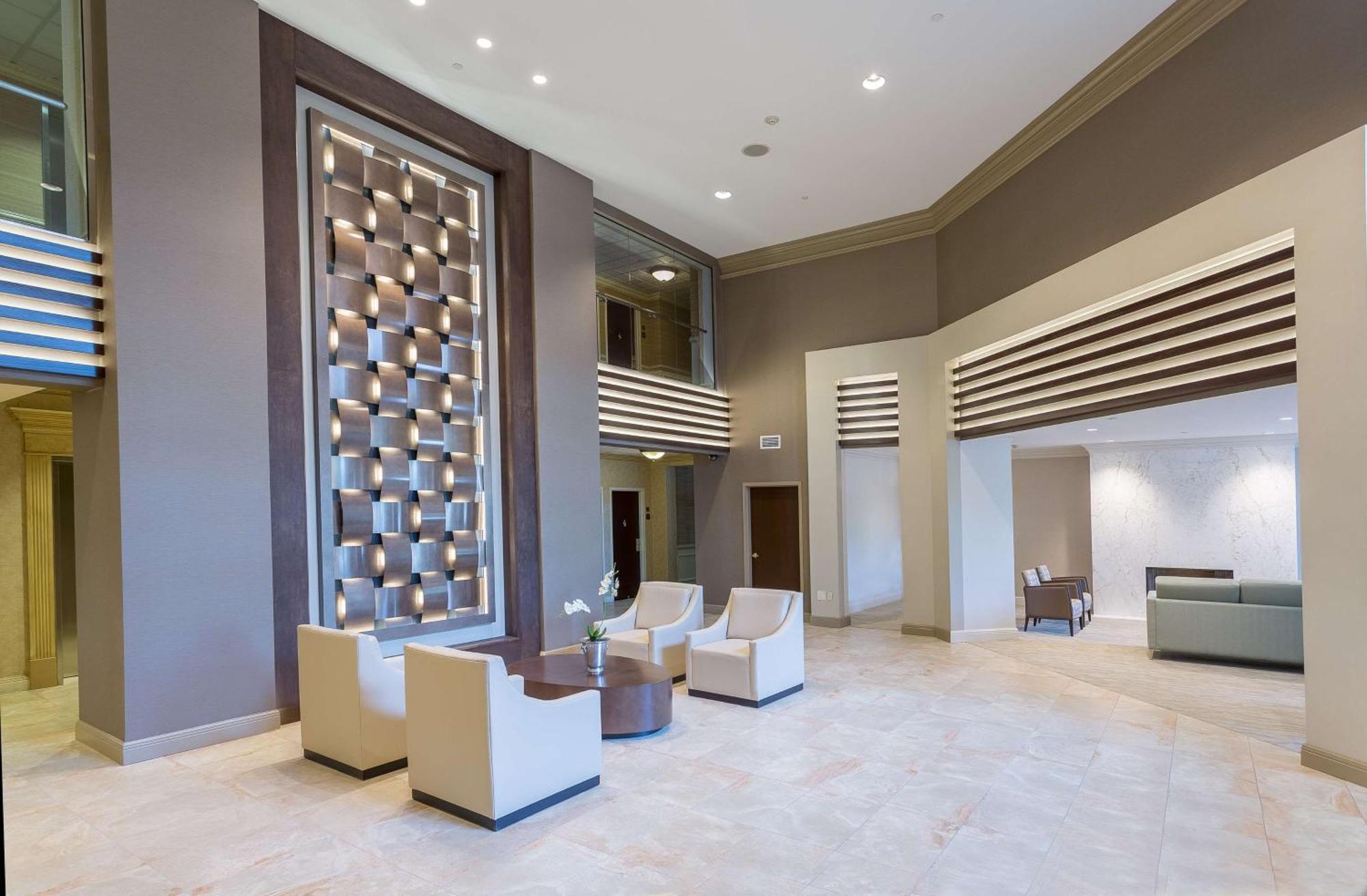 Doubletree By Hilton Nanuet Hotel Екстериор снимка
